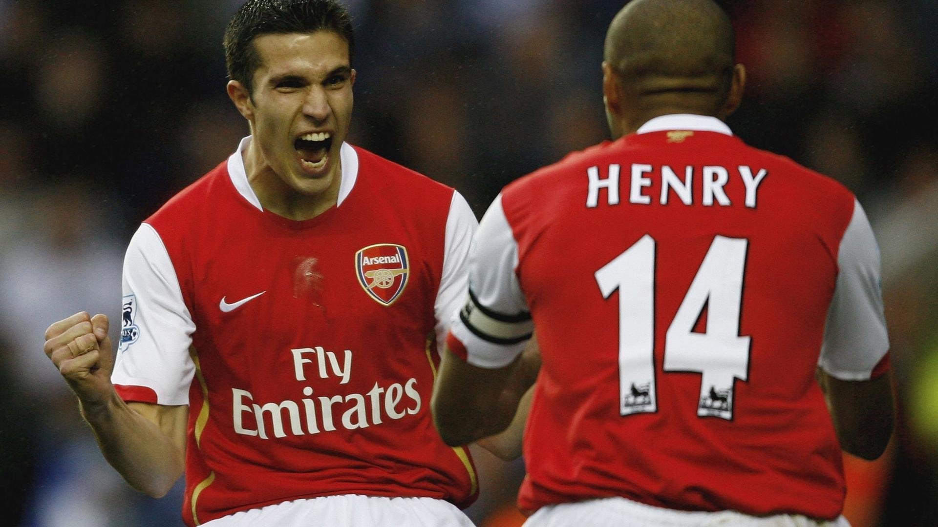 英超焦点：曼城4-1大胜维拉，继续领跑积分榜，曼城7连胜登顶英超