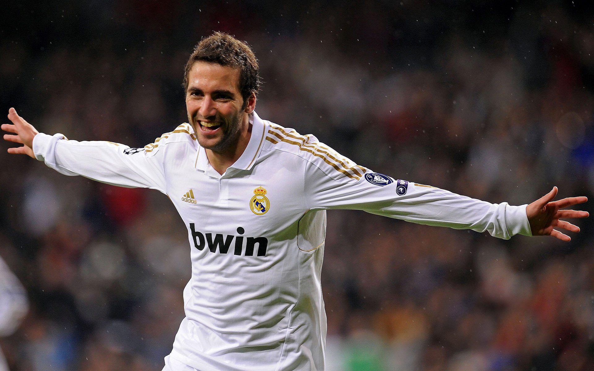 阿尔勒主场击败对手，德甲坚守前十位置，阿尔勒主场击败对手,德甲坚守前十位置的球员